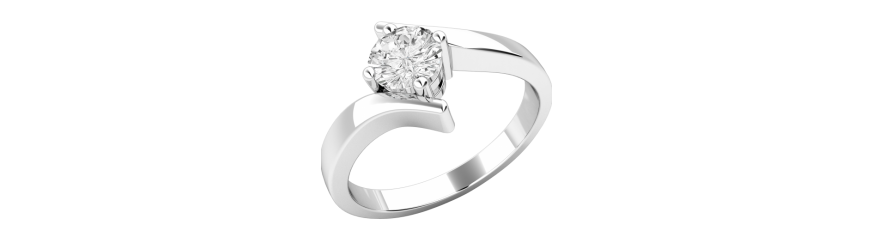 серебряное кольцо с серым или белым камнем
